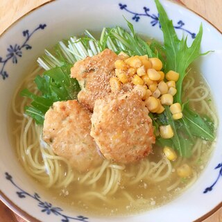 しそ香る♪ふんわり〜つくねの塩ラーメン